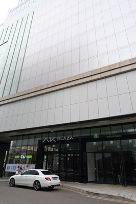 AK PLAZA�����˥ᥤ�Ȥ⤳�������路�Ƥ���