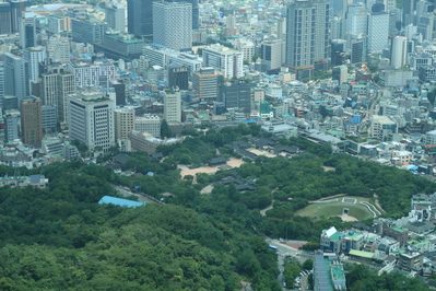 ����Τդ�Ȥˡ���ʬ�ιԤäƤ��ʤ�����ˤ򴶤����ʪ��Ω���¤�Ǥ��륨�ꥢ�����ä��Τ�������ǳ�ǧ�����餽��������ʪ�򽸤�Ƥ��륨�ꥢ�ȤΤ��Ȥ��ä�