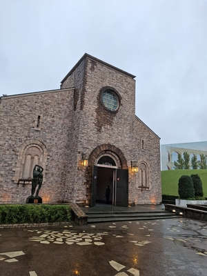 イセシマスターの展示コーナーが設けられていたエンバシーホール