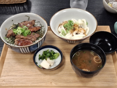 おはらい町で食事。松阪牛が本当おいしかった