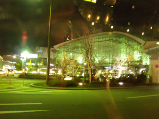夜の金沢駅舎